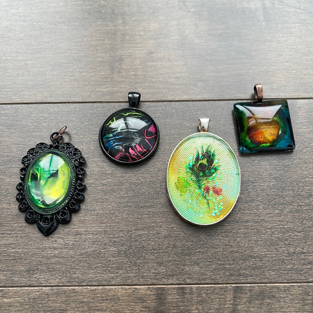 Necklace Pendant Charms, Handmade Jewellery Beauty Resin Jewel Black Green